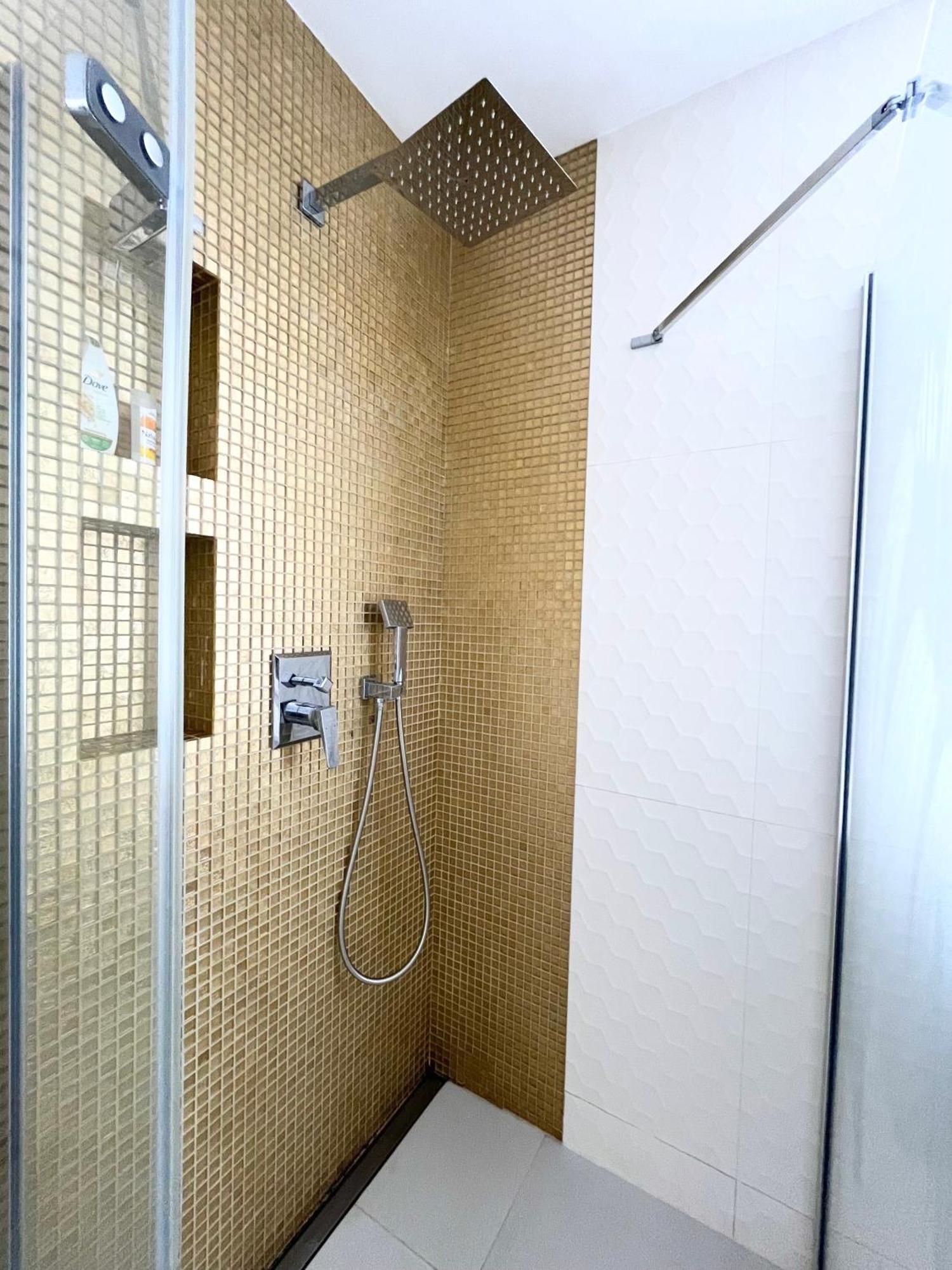 Luksusowy Apartament Z Jacuzzi By Jacek Budek Gdynia Exterior foto